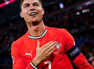 Investidores de criptomoedas da Binance poderão conhecer Cristiano Ronaldo em encontro presencial