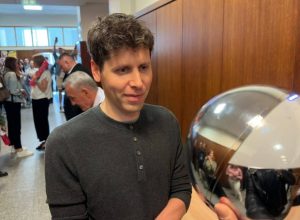 CEO da OpenAI, empresa por trás do ChatGPT, diz estar animado com futuro das criptomoedas
